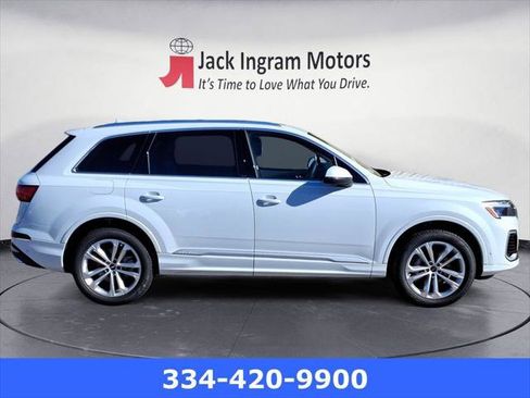 Certified 2025 Audi Q7 2.0T Premium w/ Convenience Package AWD/4WD image 6