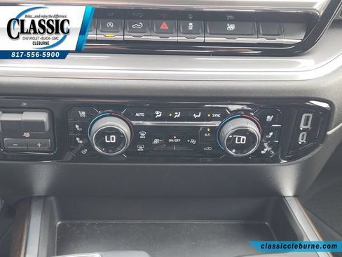 Used 2025 Chevrolet Silverado 1500 High Country AWD/4WD image 21