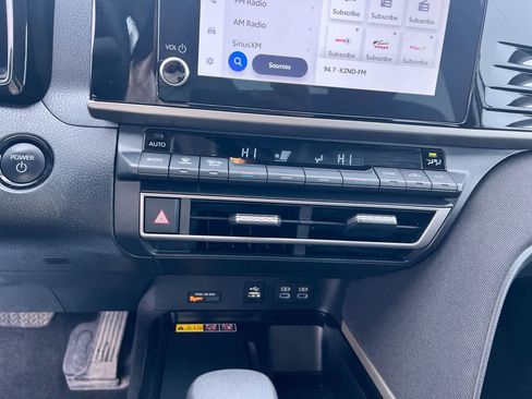Used 2025 Toyota Camry LE FWD image 19