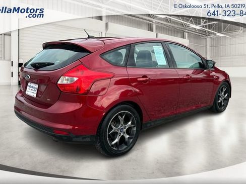 Used 2014 Ford Focus SE w/ Equipment Group 201A FWD image 3