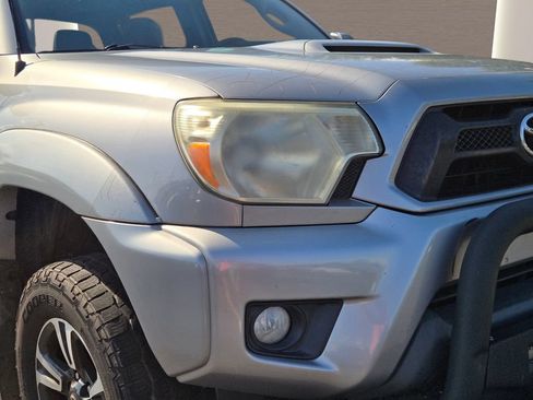 Used 2015 Toyota Tacoma PreRunner w/ TRD Sport Package RWD image 2