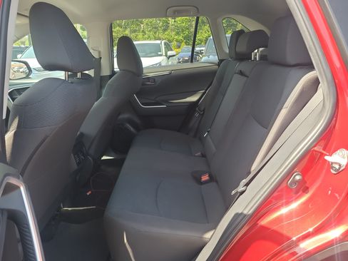 Used 2023 Toyota RAV4 LE AWD/4WD image 27