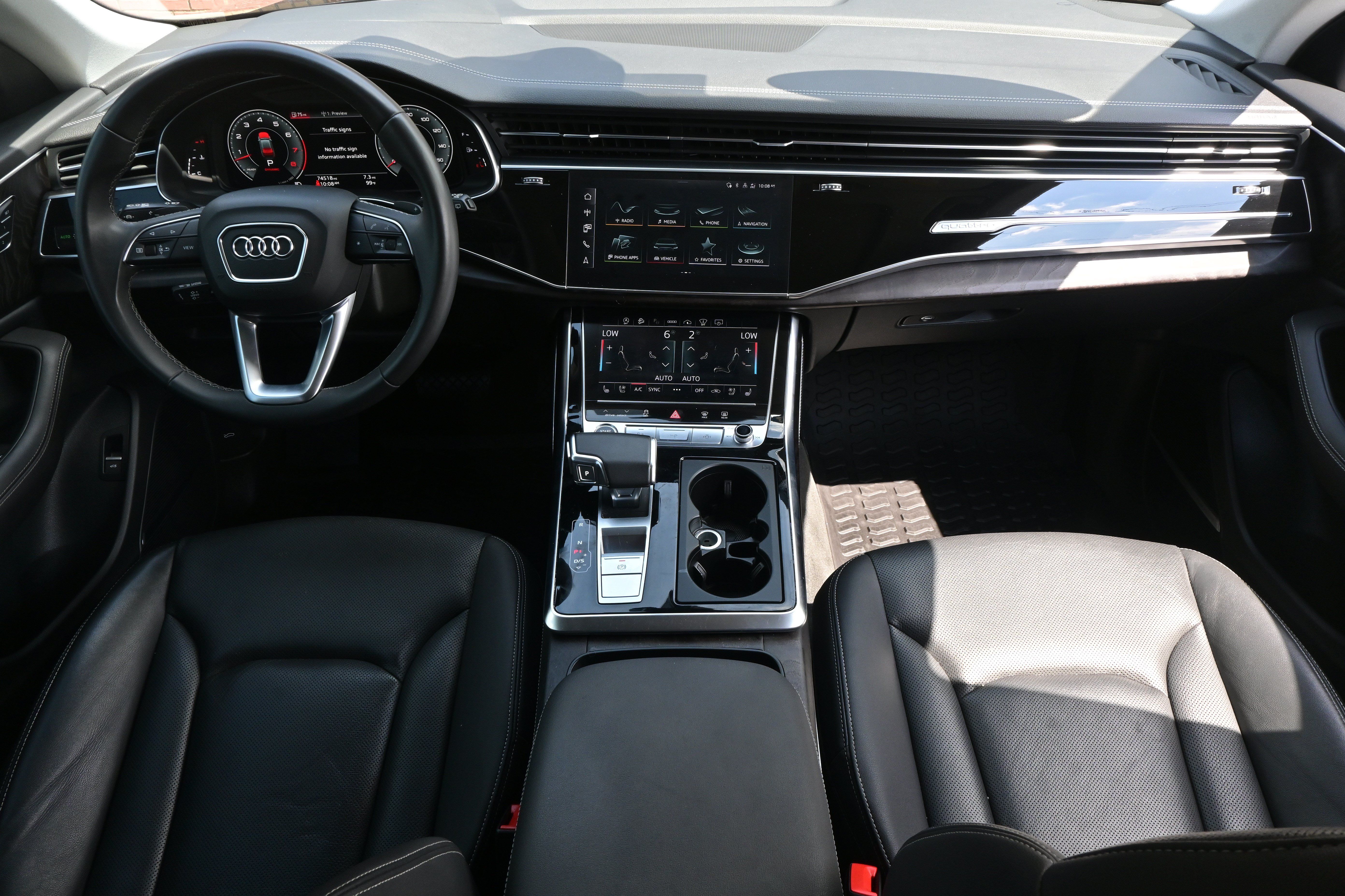 Used 2023 Audi Q8 Prestige AWD/4WD image 32
