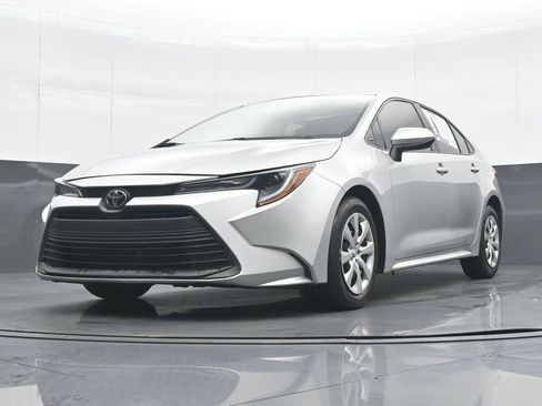 Used 2023 Toyota Corolla LE FWD image 24
