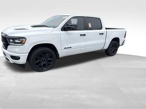 Used 2023 RAM 1500 Laramie AWD/4WD image 7