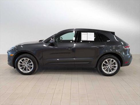 Used 2024 Porsche Macan AWD/4WD image 2