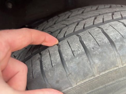 Used 2023 Subaru Crosstrek 2.0i image 5