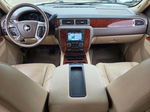 Used 2011 Chevrolet Tahoe LTZ image 16