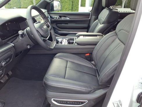 New 2026 Jeep Grand Wagoneer Summit AWD/4WD image 7