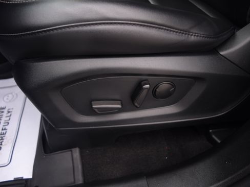 Used 2023 Ford Explorer XLT w/ Equipment Group 202A image 20