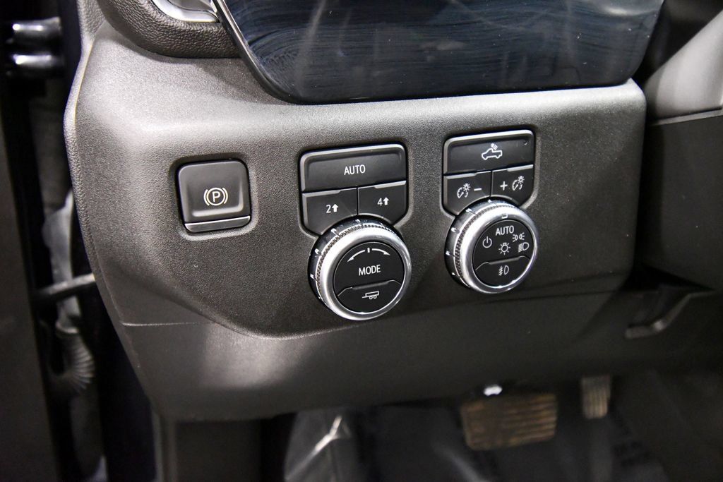 Used 2023 GMC Sierra 1500 Elevation w/ Preferred Package AWD/4WD image 19