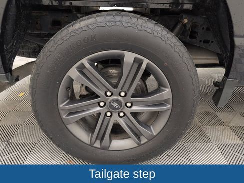 Certified 2022 Ford F150 XLT w/ Equipment Group 302A High image 22