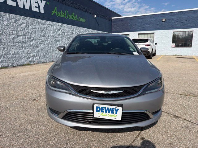 Used 2016 Chrysler 200 Limited w/ Anniversary Edition FWD image 8