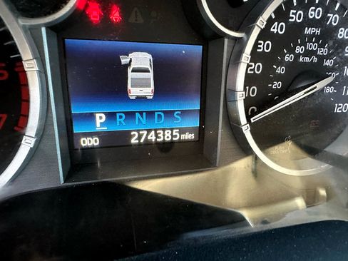 Used 2014 Toyota Tundra Limited image 13