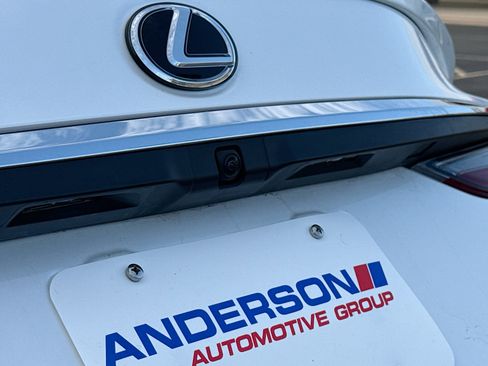 Certified 2023 Lexus ES 350 Ultra Luxury w/ Accessory Package (Z2) image 13