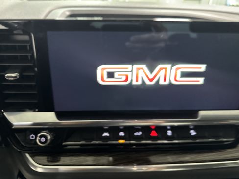 Used 2023 GMC Sierra 1500 Elevation AWD/4WD image 21