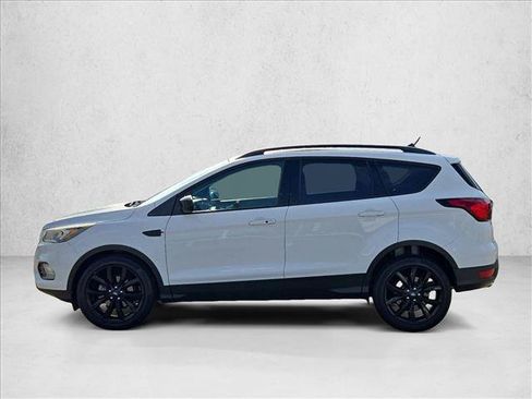 Used 2019 Ford Escape SE FWD image 8