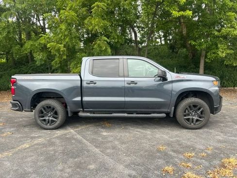 Used 2021 Chevrolet Silverado 1500 Custom Trail Boss w/ Safety Confidence Package AWD/4WD image 2