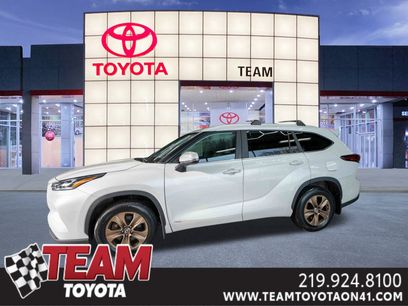 Used 2023 Toyota Highlander Bronze Edition