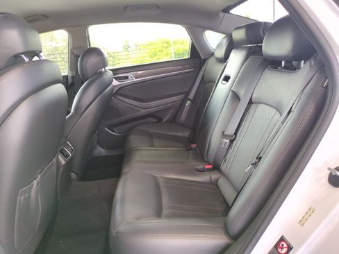 Used 2017 Genesis G80 3.8 image 13