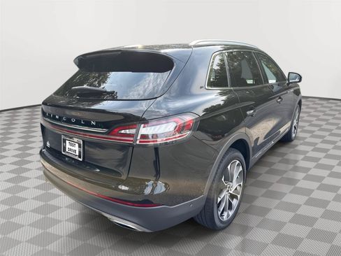 Used 2023 Lincoln Nautilus Reserve w/ Equipment Group 201A AWD/4WD image 6