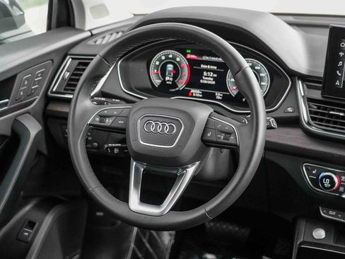 Certified 2023 Audi Q5 2.0T Premium Plus w/ Premium Plus Package AWD/4WD image 17