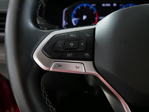 Certified 2022 Volkswagen Taos SEL w/ Panoramic Sunroof Package image 27