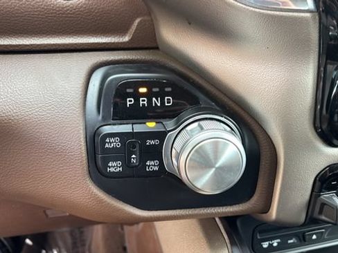 Used 2019 RAM 1500 Laramie AWD/4WD image 30