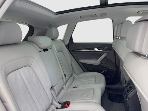 Used 2018 Audi Q5 Prestige w/ Prestige Package image 46