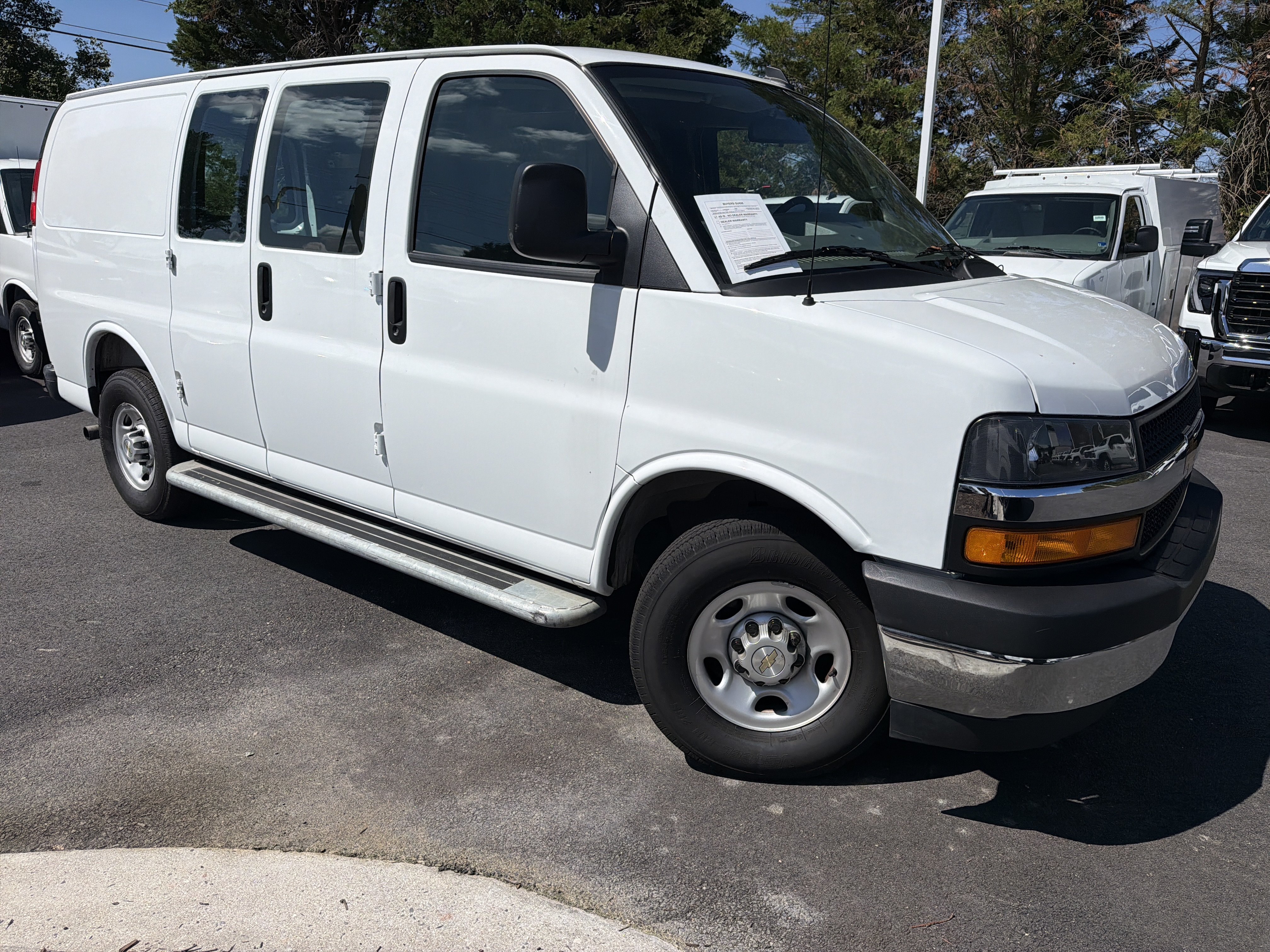 Used 2025 Chevrolet Express 2500 w/ Driver Convenience Package RWD image 2