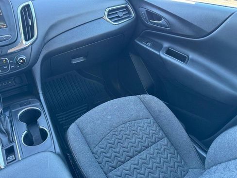 Used 2022 Chevrolet Equinox LT image 14