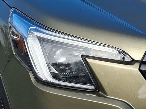 Used 2023 Subaru Forester Touring image 10