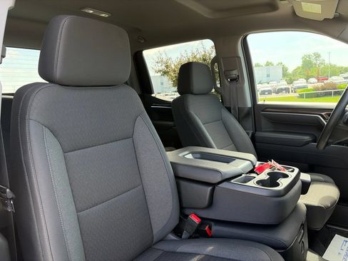 Used 2026 Chevrolet Silverado 1500 RST AWD/4WD image 28