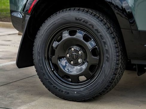 New 2026 Land Rover Defender 110 Trophy Edition AWD/4WD image 77