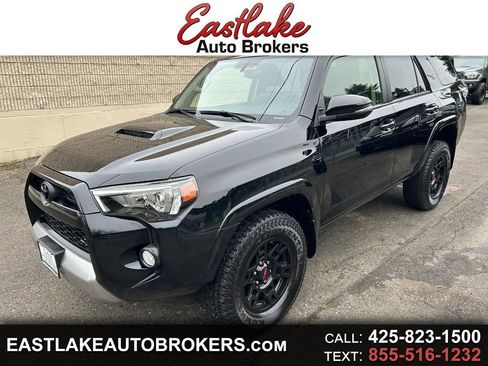 Used 2018 Toyota 4Runner TRD Off-Road Premium AWD/4WD image 1
