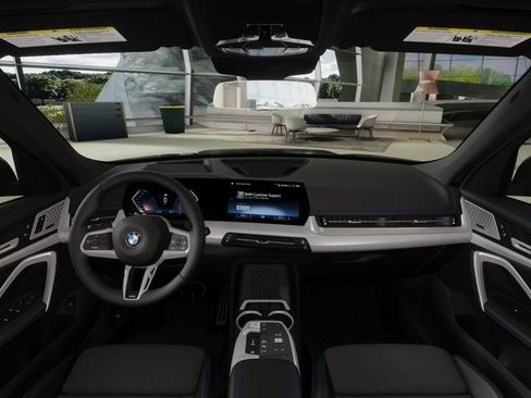 Used 2026 BMW X1 xDrive28i w/ Technology Package image 35