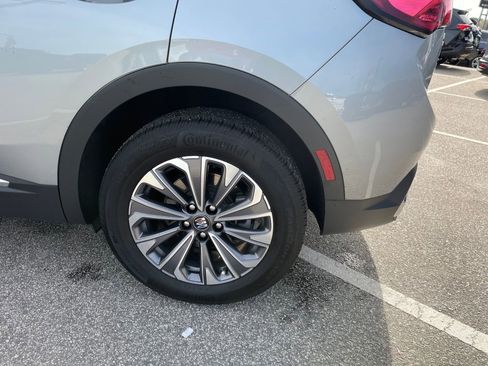 Used 2025 Buick Envision Preferred image 9