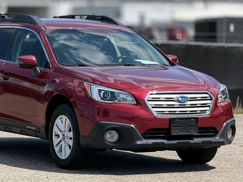 Used 2016 Subaru Outback 2.5i Premium image 15