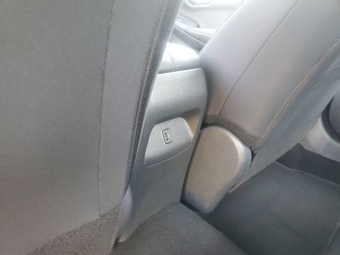 Certified 2025 Nissan Sentra SV FWD image 10