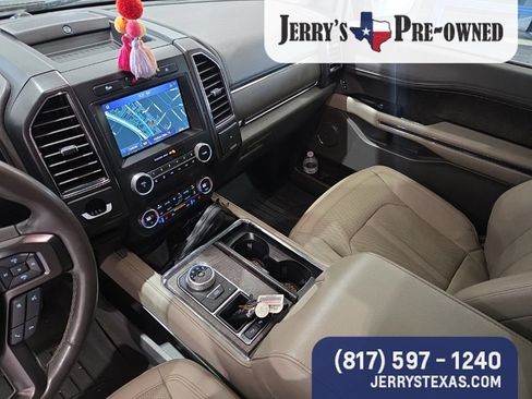 Used 2021 Ford Expedition Limited RWD image 12