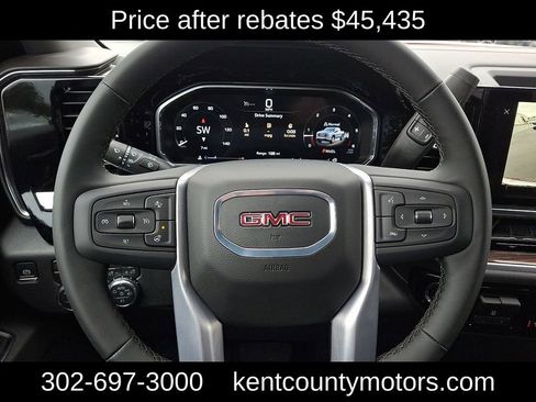 New 2026 GMC Sierra 1500 Elevation image 17