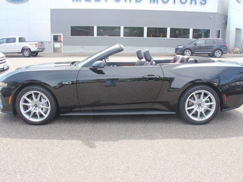 Certified 2024 Ford Mustang GT Premium image 3