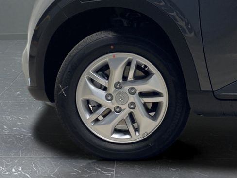New 2026 Hyundai Venue SE FWD image 28