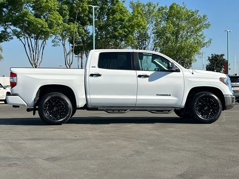 Used 2018 Toyota Tundra SR5 w/ SR5 Upgrade Package image 3