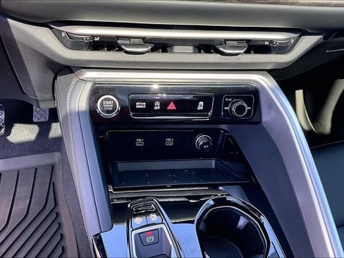 Used 2025 Audi Q5 Premium w/ Convenience Package AWD/4WD image 24