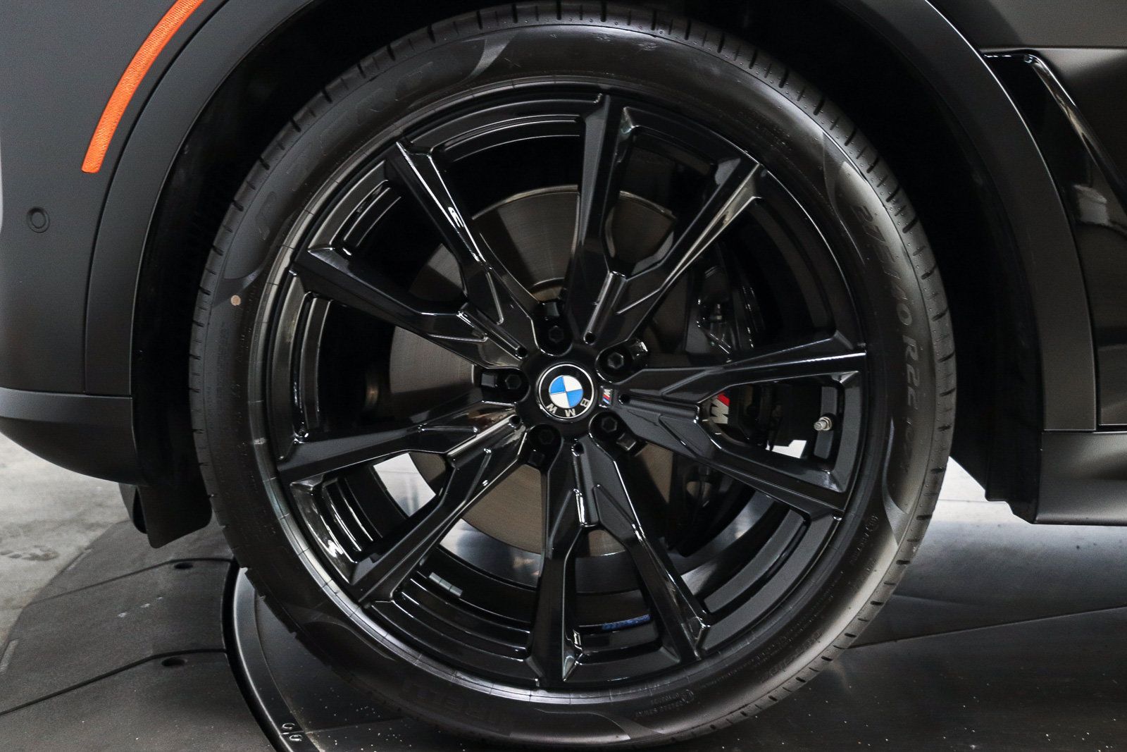 Certified 2024 BMW X7 M60i w/ Executive Package AWD/4WD image 9