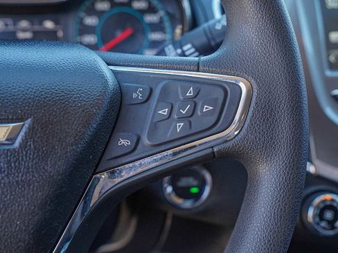 Used 2017 Chevrolet Cruze LT w/ Convenience Package image 14