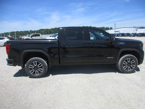 New 2026 GMC Sierra 1500 AT4 w/ AT4 Premium Package AWD/4WD image 3