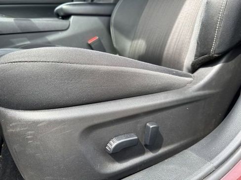 Used 2025 Nissan Altima 2.5 SV FWD image 5