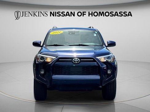Used 2021 Toyota 4Runner SR5 AWD/4WD image 13